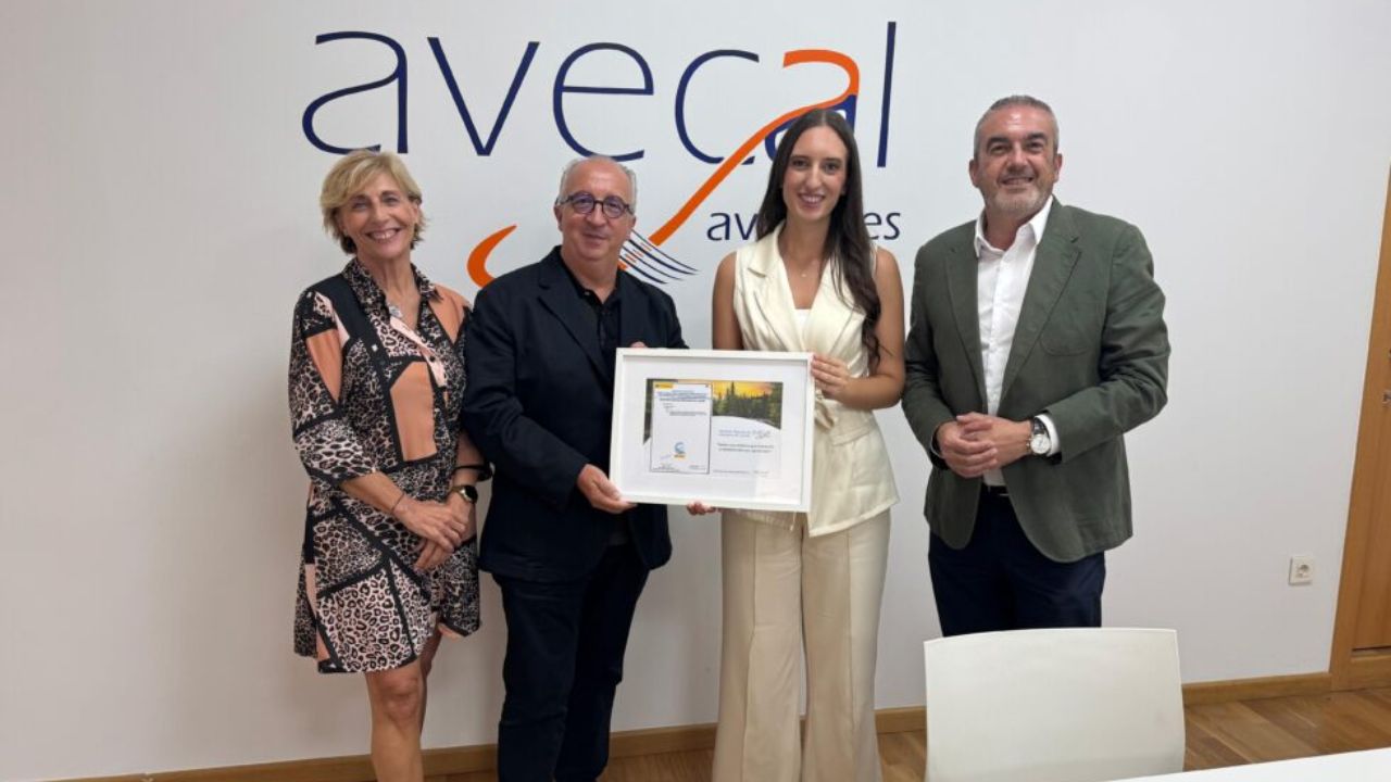 avecal
