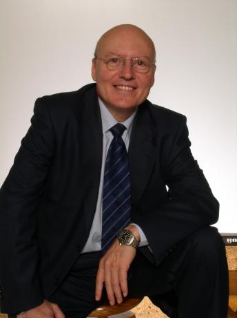 Luis A. Sequí González