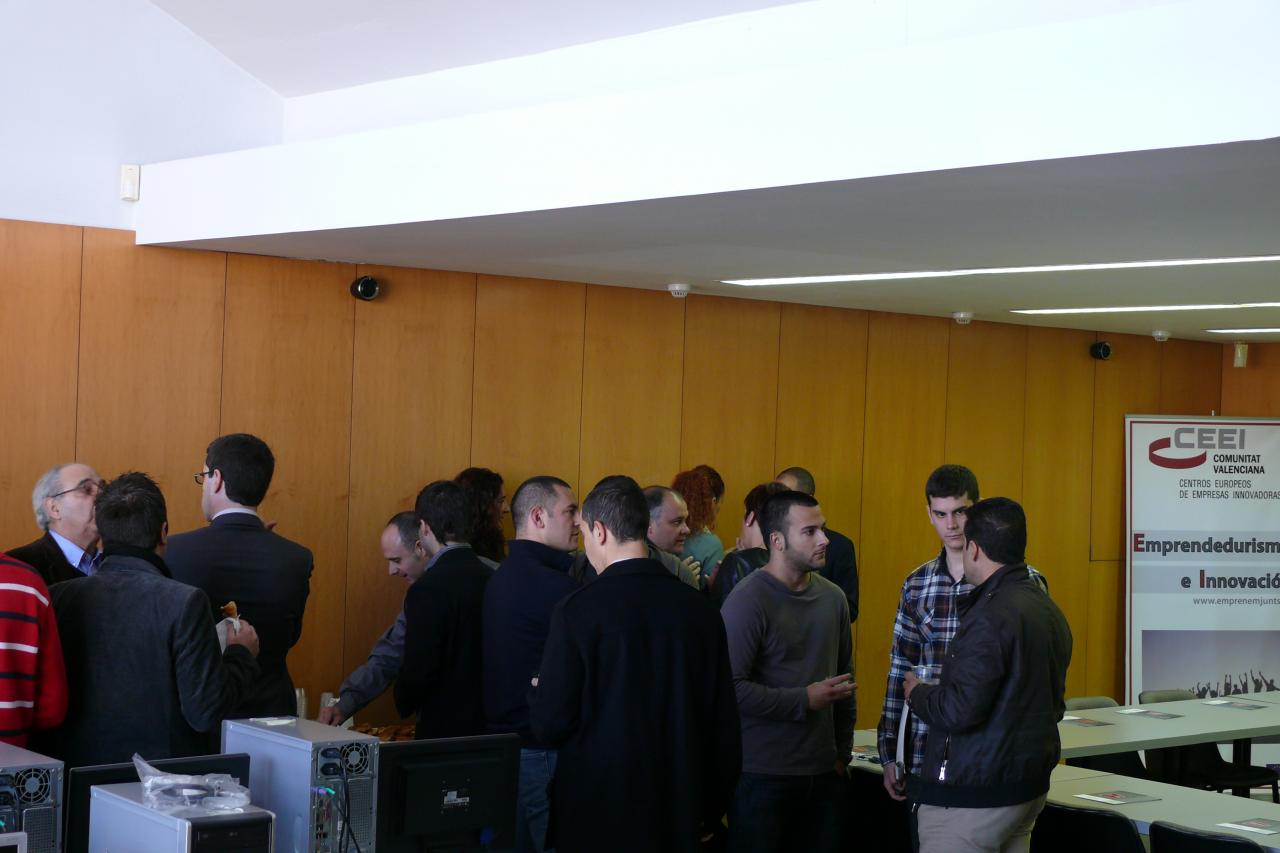 Desayuno de innovacin, Networking entre los asistentes.