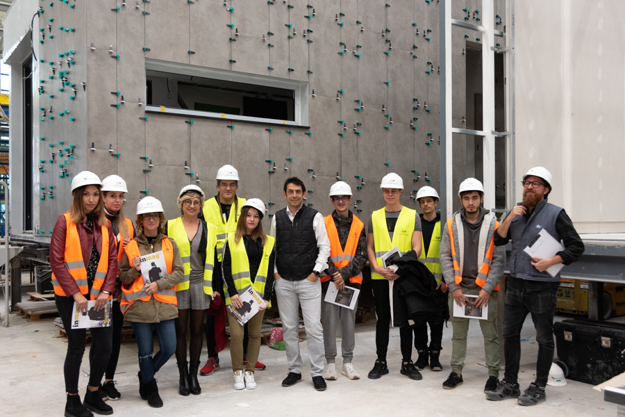 Alumnos de la primera formación en casas modulares