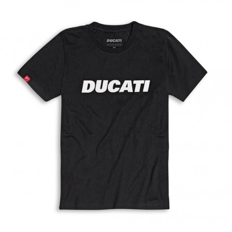 Camisetas Ducati: Diseo y calidad al servicio de los amantes de las motos