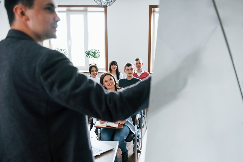 �Es legal grabar a un profesor en clase?